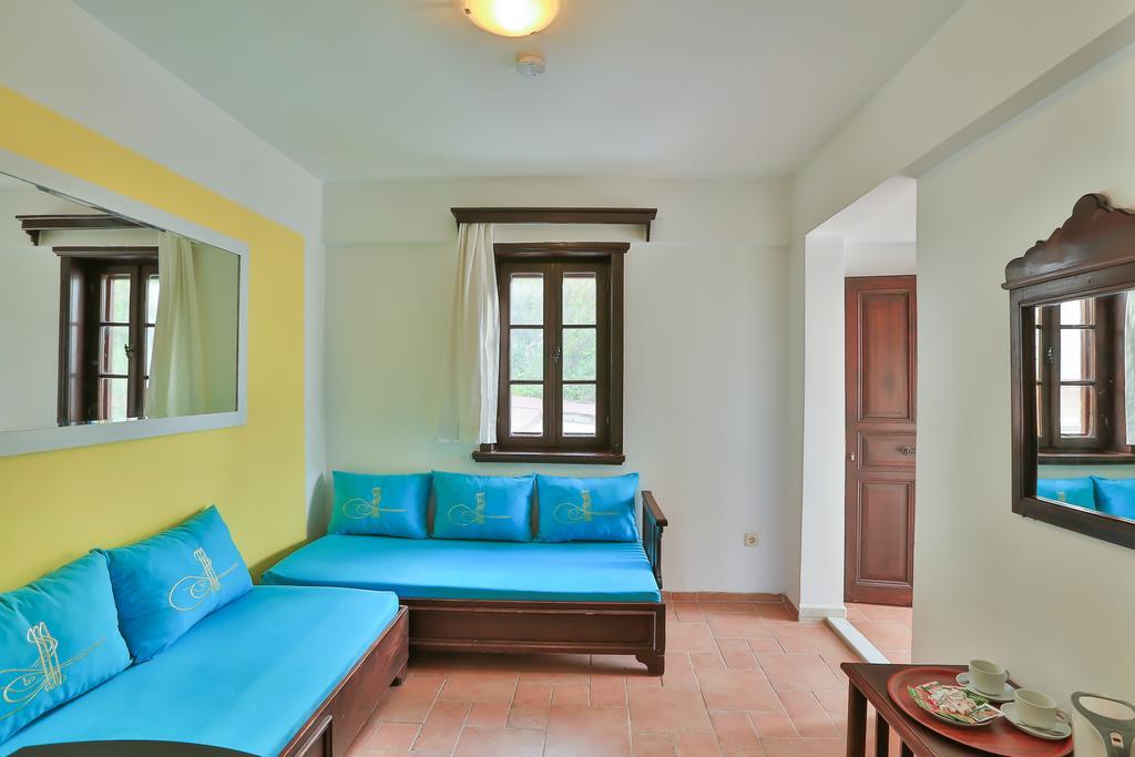 Sunny Garden Nilufer Hotel Turgutreis Zewnętrze zdjęcie